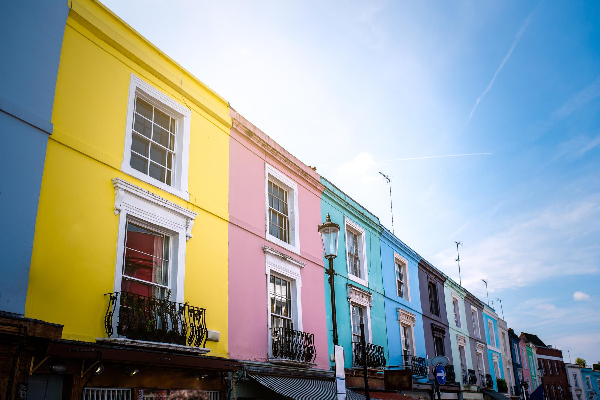 beautiful-multicolored-houses-facades-notting-hill